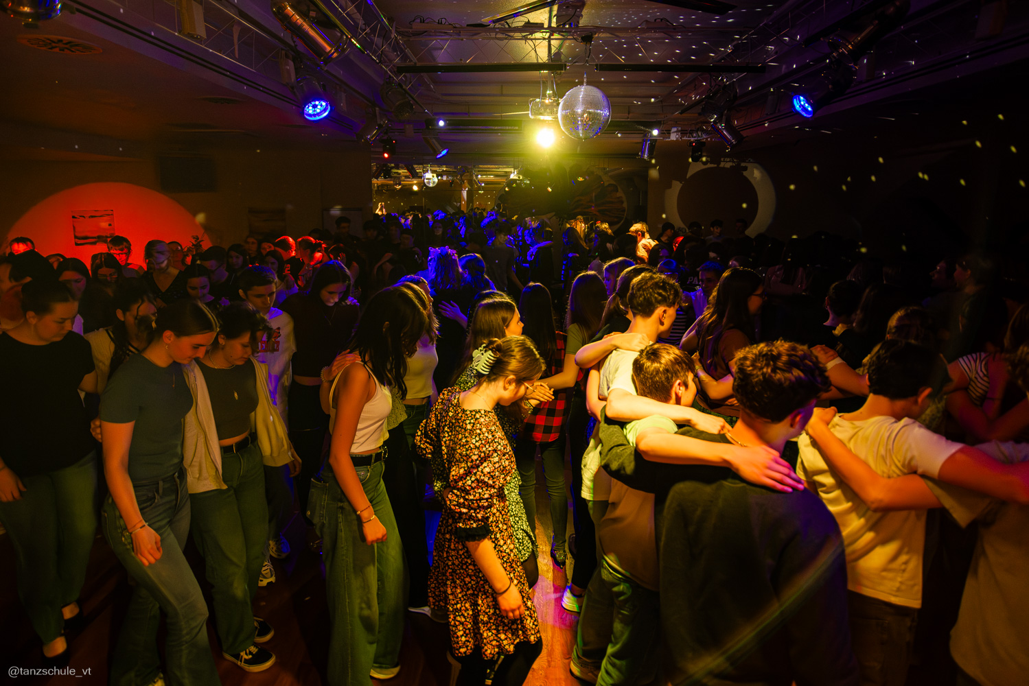 20240420 Huckepack Tanzparty 3405